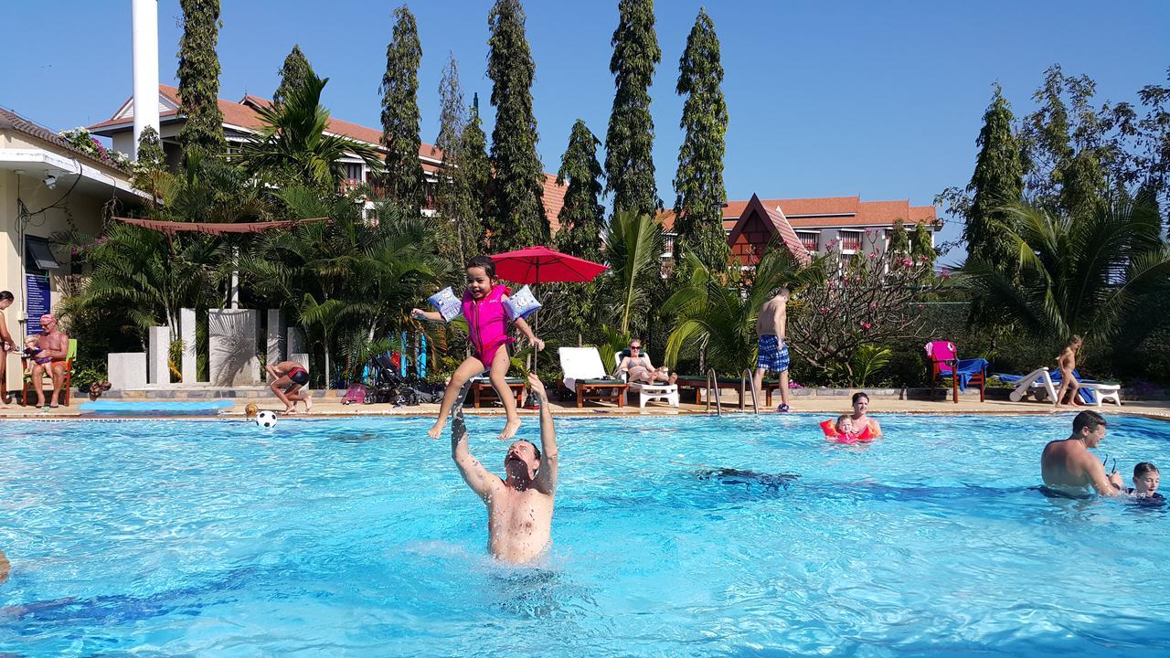 โอเอซิส การ์เดน แอนด์ พูล วิลลา แอท วีไอพี เชน รีสอร์ต Hotel บ้านเพ ภายนอก รูปภาพ